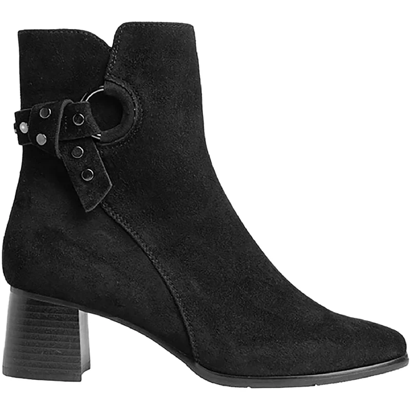 Booties for cozy toesWomen's Regarde Le Ciel Ines-68 Black Suede