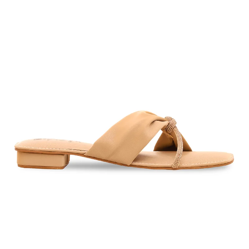 Slippers for relaxed toesGolden Fancy Chappal FN7691