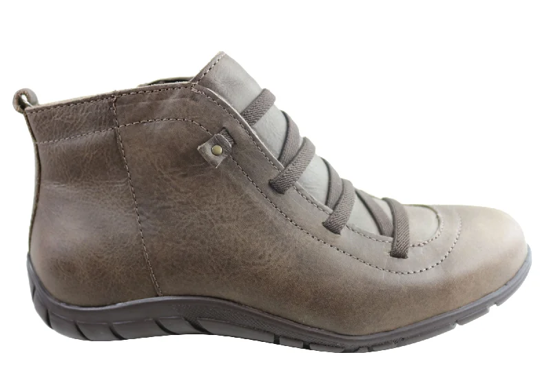 Ankle boots for casual vibes-Andacco Mist Womens Leather Comfortable Ankle Boots Made In Brazil