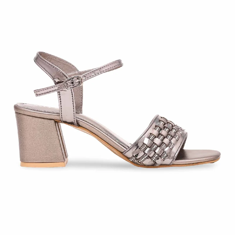 Sandals for daily comfort-Grey Fancy Sandal FN6029