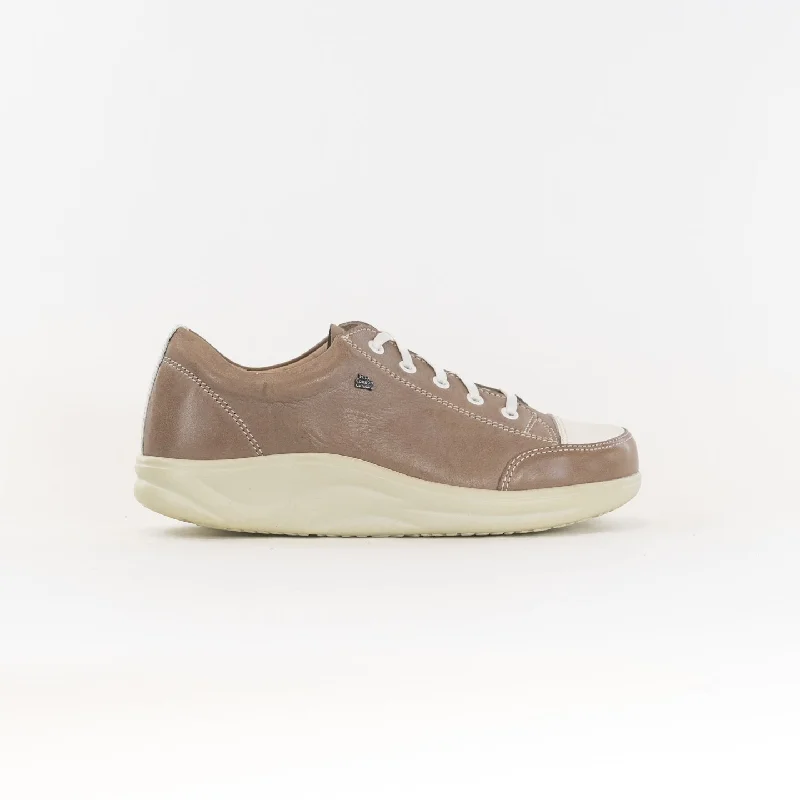 Finn Comfort Ikebukuro (Women's) - Taupe