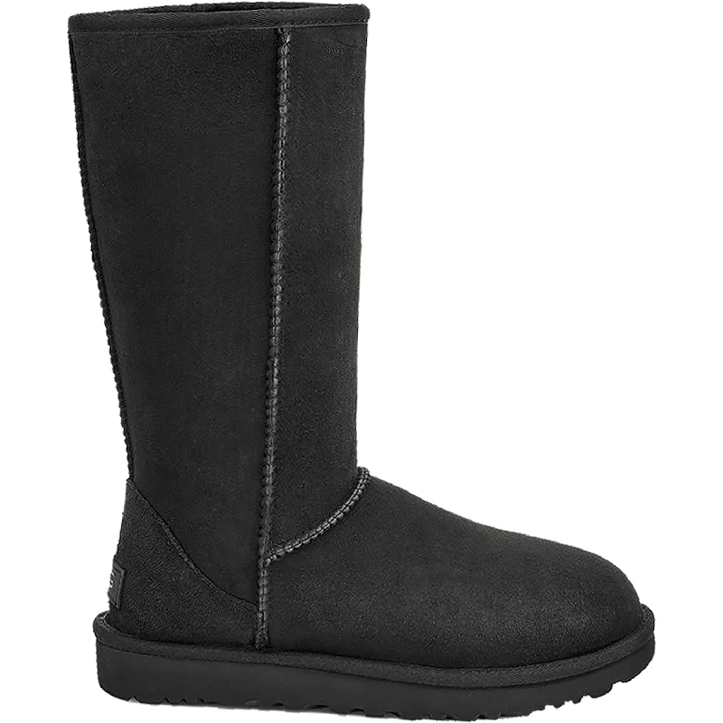 Booties for outdoor snugWomen's UGG Classic Tall II Black Sheepskin