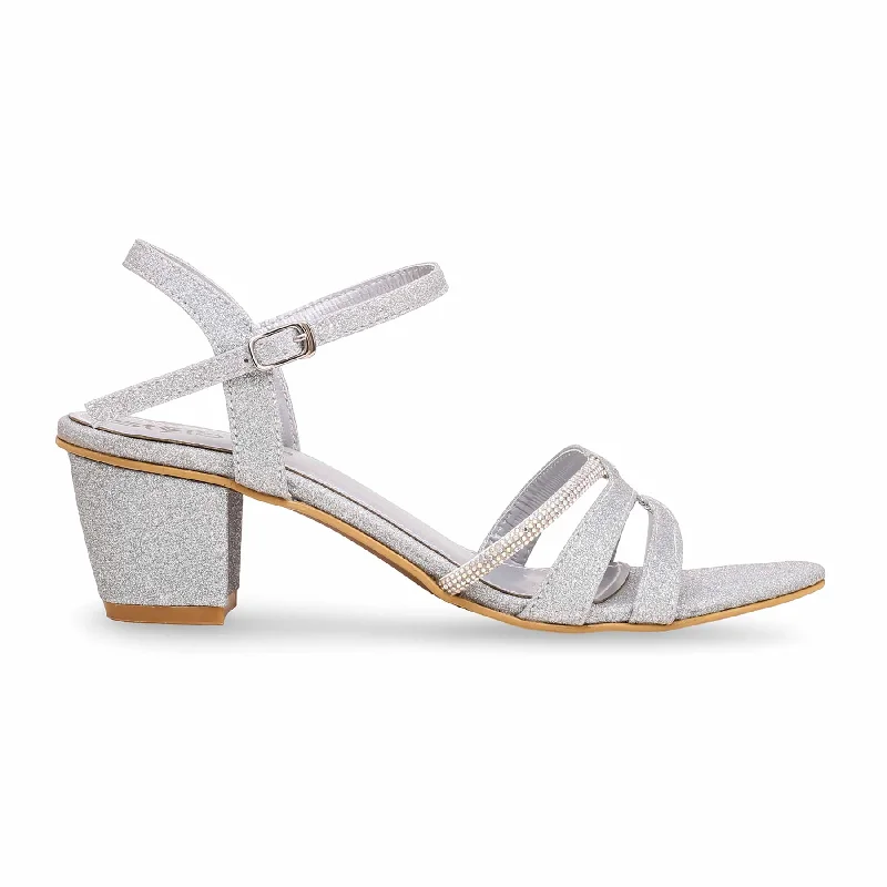 Sandals with soft straps-Silver Fancy Sandal FN5982