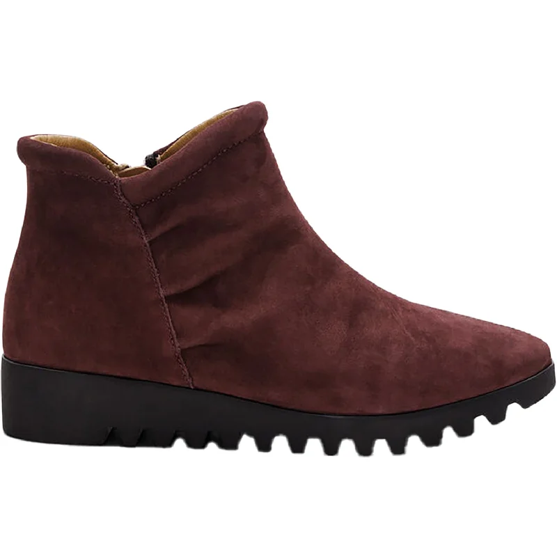 Booties with stylish heelsWomen's Aetrex Zoey Burgundy Nubuck