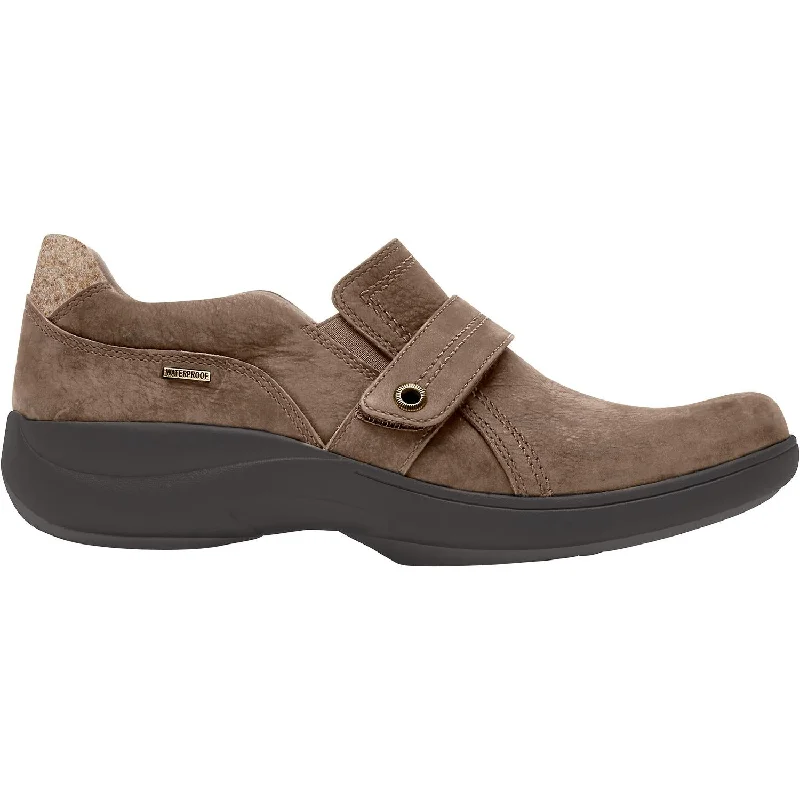 Casual shoes for casual observers-Women's Aravon Rev Stridarc Waterproof Brown Nubuck