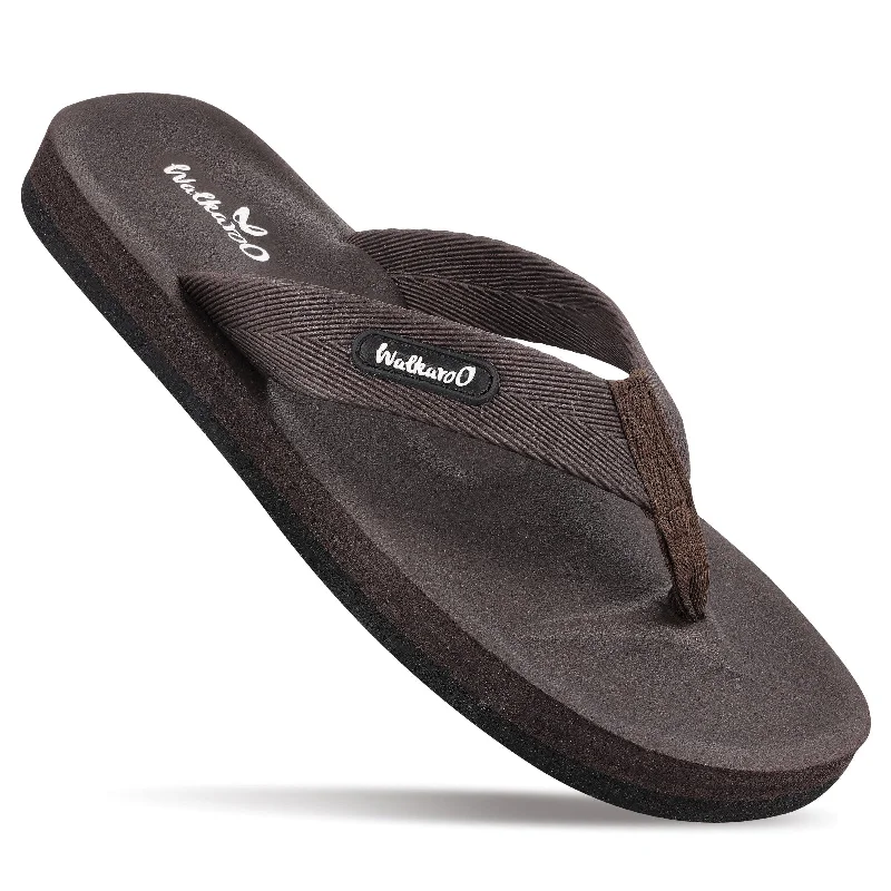 Sandals for muddy soles-Walkaroo Men's Flip Flop Thong  - WC4228 Brown